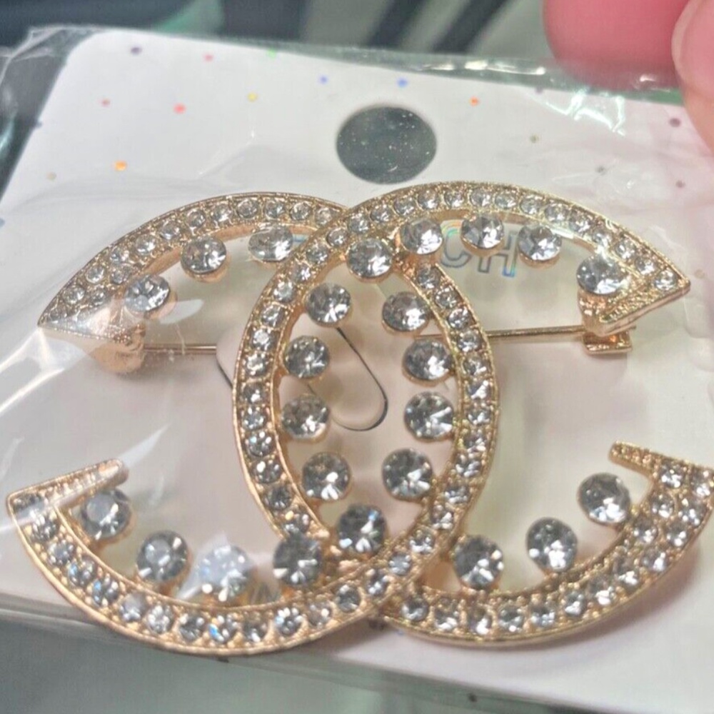Classic Brooch Pin {costume Jewelry}  206262853397 - Picture 2 of 7